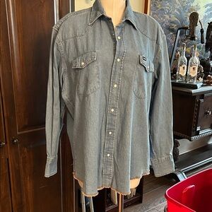 Wrangler Blue Chambray Raw Hem Denim Pearl Snap Button-Up Shirt Sz XL GUC